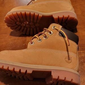 Never worn toddler Timberland toddler size 8 boots. New